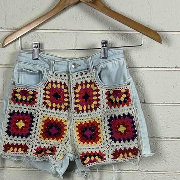 SO Denim Crochet Shorts Light Blue size 26(3) - Picture 5 of 8